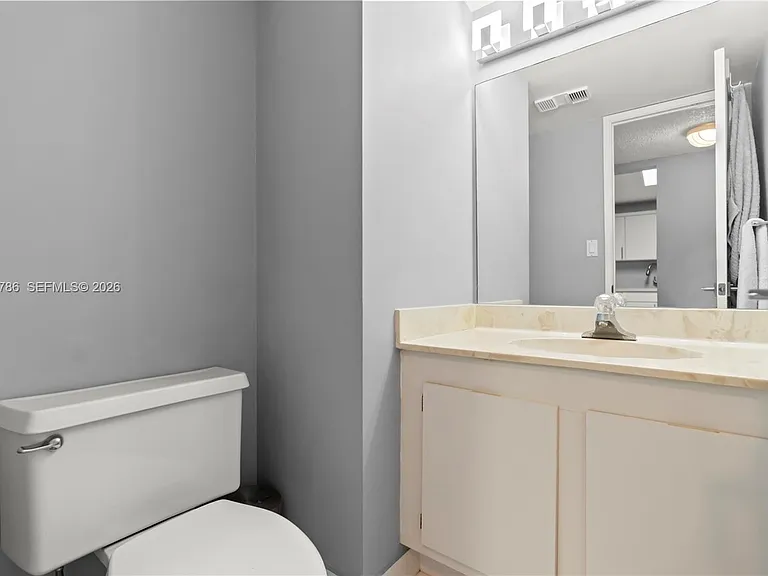 18151 NE 31st Ct #305 — Photo 25