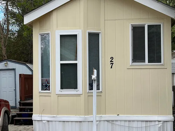 514 N Sawyer St #B27, Cascade, ID 83611