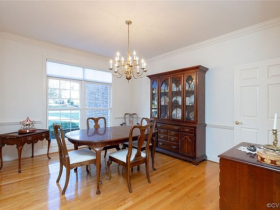 4th image of 11005 Treyburn Dr