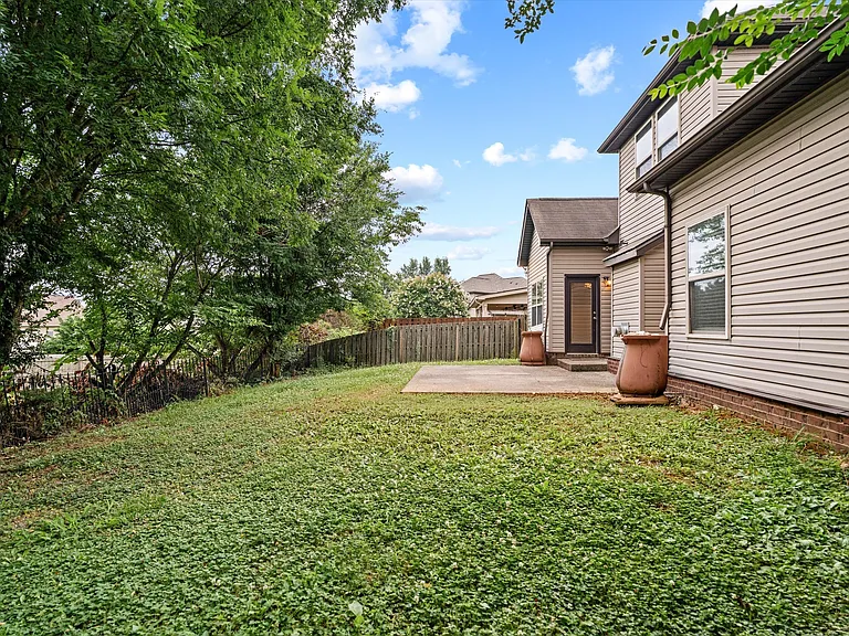 1102 Achiever Cir — Photo 42