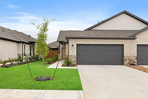 2711 Sunny Briar Dr Photo 1