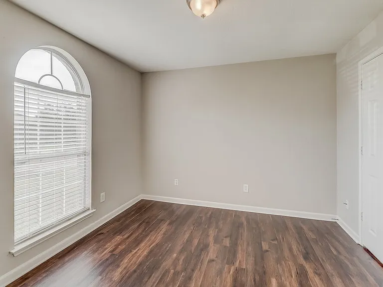 6418 Nicole Way — Photo 14