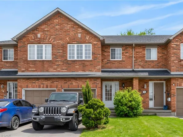 10 Cadham Blvd #29, Hamilton, ON L8W 3X6