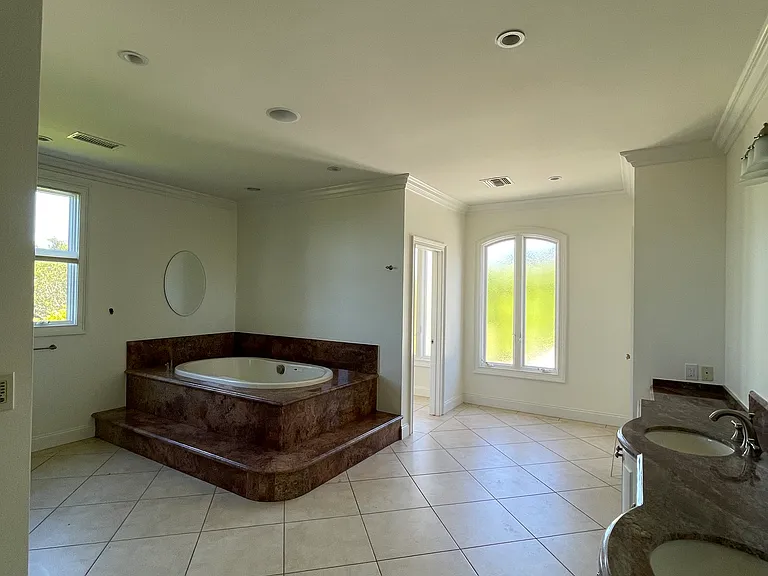 6600 Sea Cove Dr — Photo 19