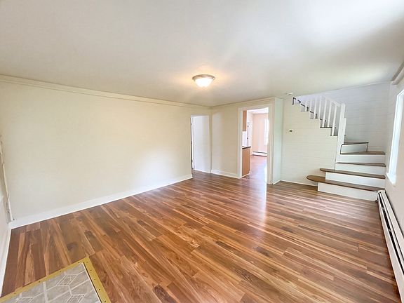 3rd image of 361 Tremont St