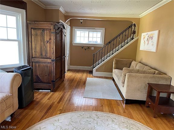 3rd image of 2184 Cottage Grove Dr