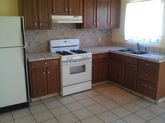 2nd image of 3236 Mission Dr