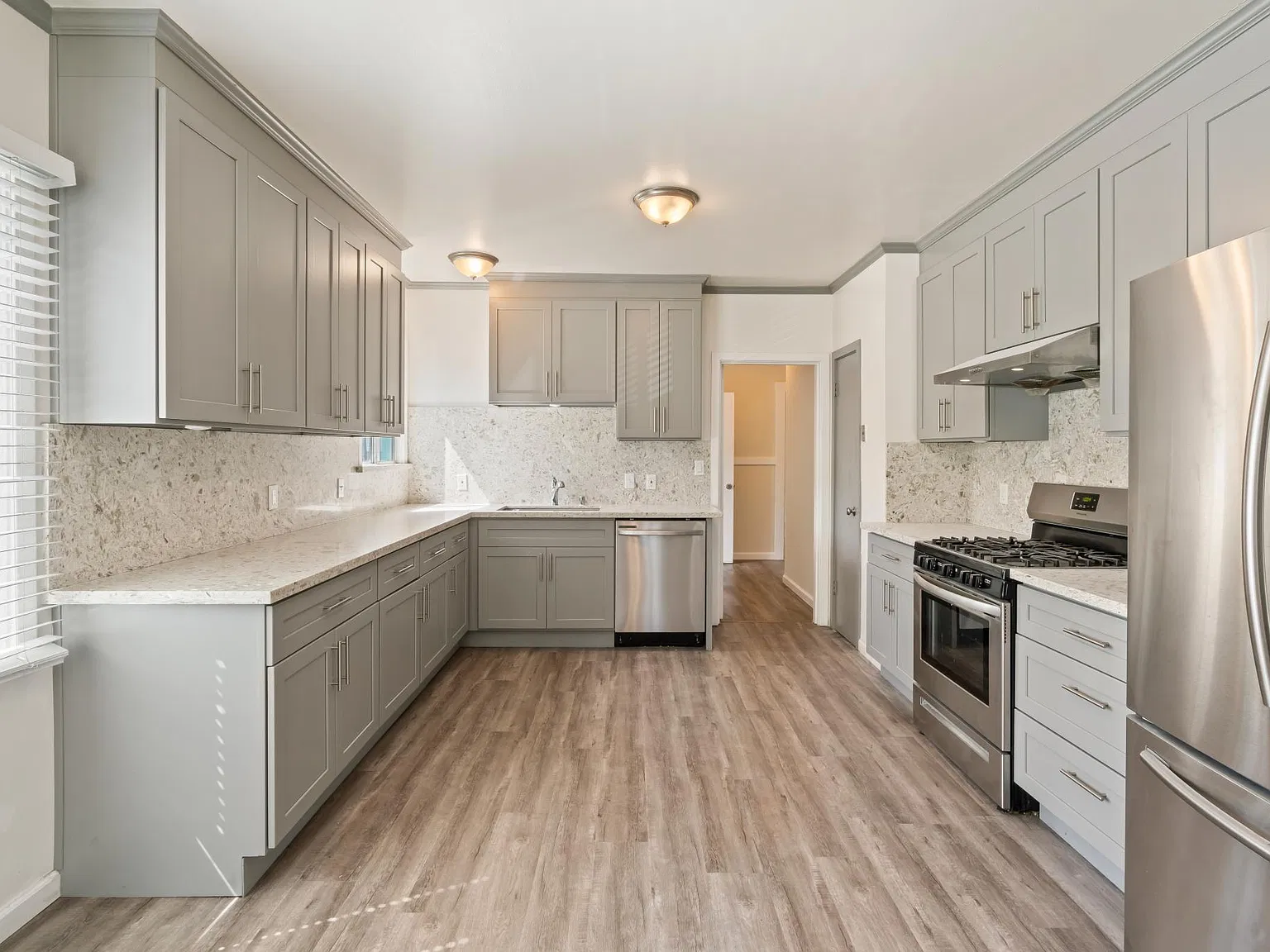 398 Templeton Ave — Photo 4