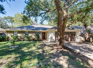 4001 Double Oak Ln, Irving, TX 75061