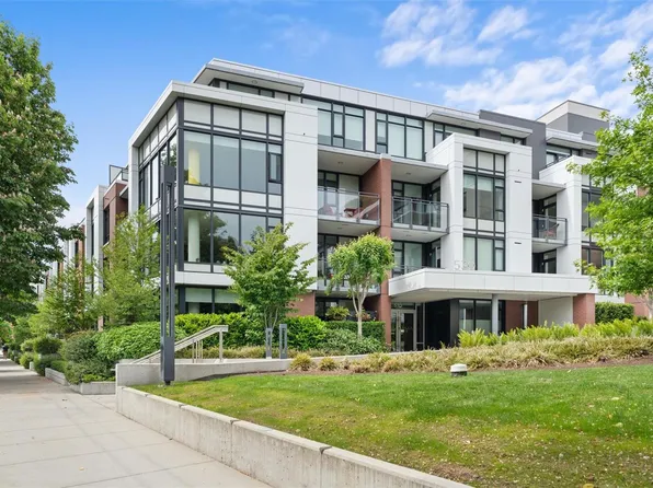 530 Michigan St #404, Victoria, BC V8V 0G2