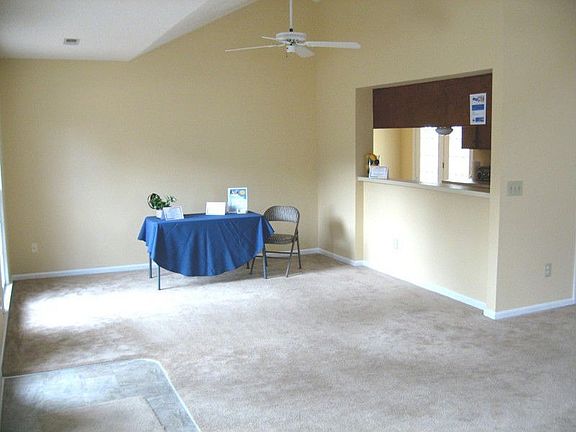 Dining room side of greatroom