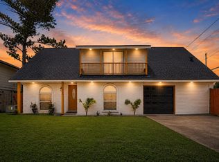 10802 Sagetrail Dr, Houston, TX 77089