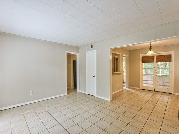 2nd image of 320 Mayo St #057c4347b