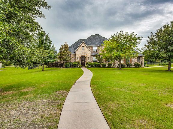 3-wiltshire-ct-heath-tx-High-Res-2.jpg