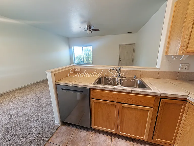 3051 Southern Blvd SE #D — Photo 11