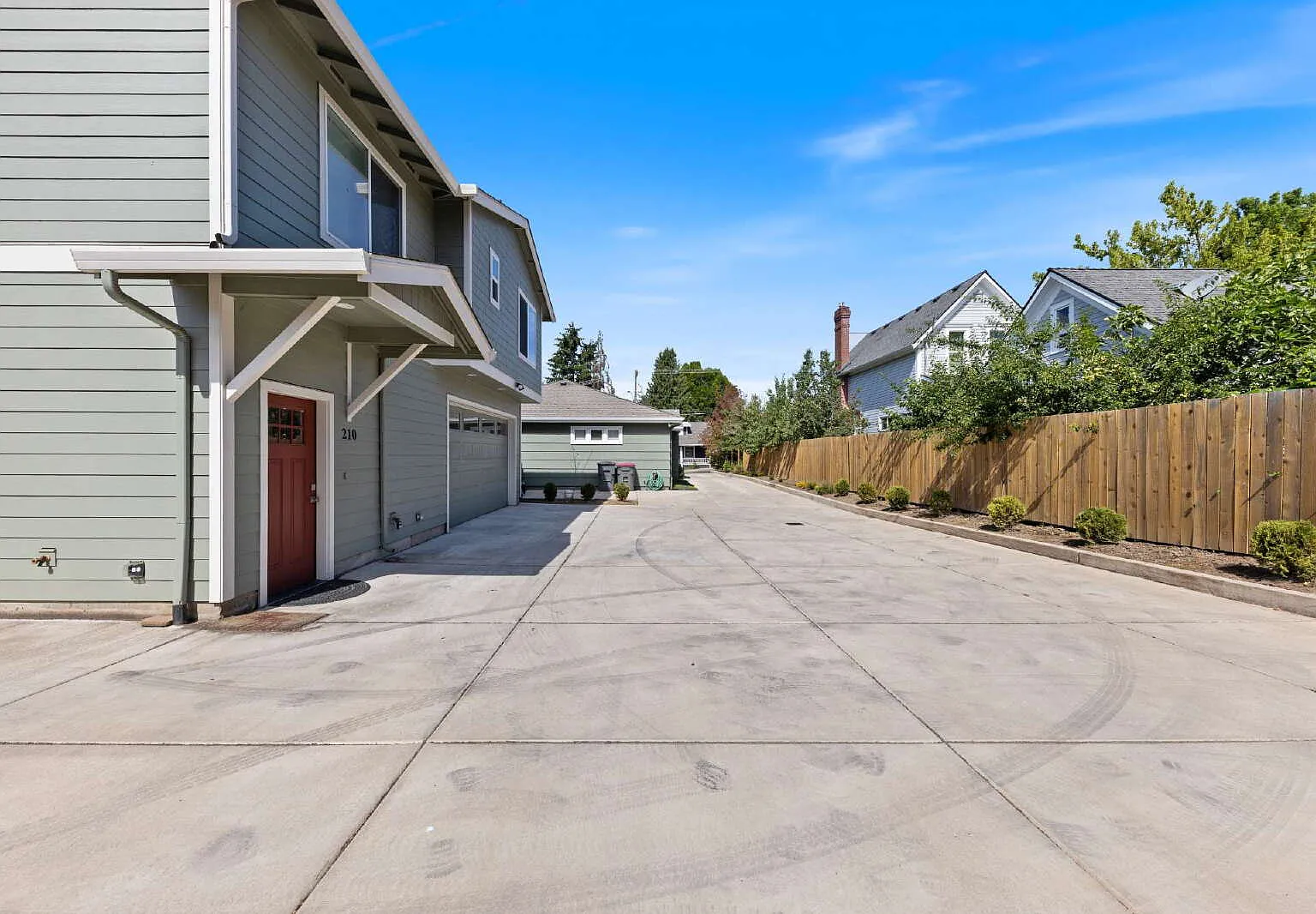 1 bed, 1.0 bath, 810 sqft, $1,400 — Photo 3