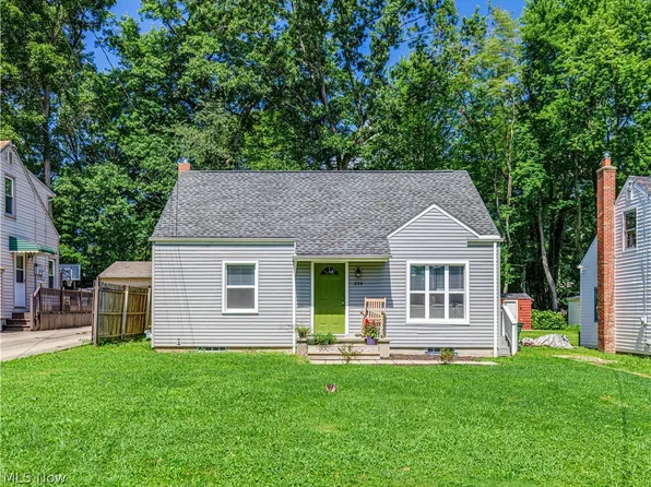 839 Magnolia Ave, Cuyahoga Falls, OH 44221