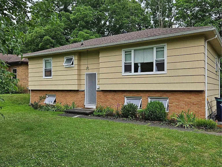 80 David Ave — Photo 1