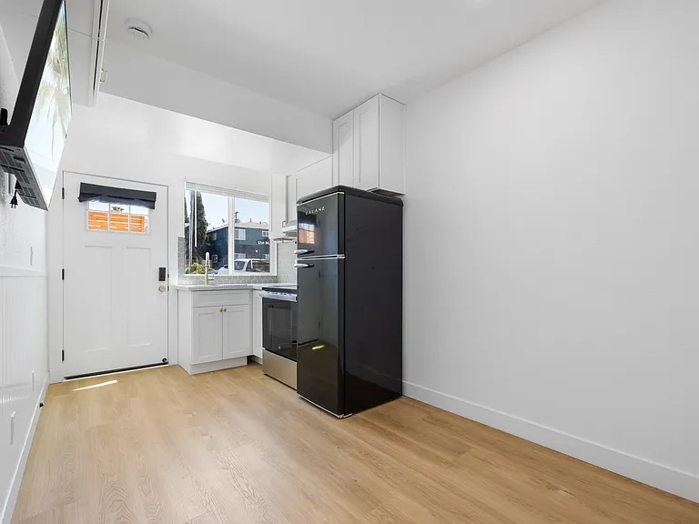 4162 Arizona St — Photo 14
