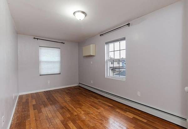 1st image of 110 Nineteen Monterey St #1