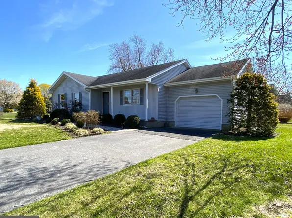 21691 Maple Dr, Seaford, DE 19973