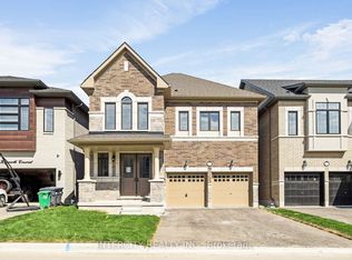 19 Keyworth Cres, Brampton, ON L6R4E8
