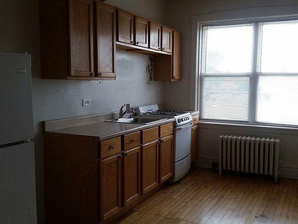 1st image of 4850 W North Ave