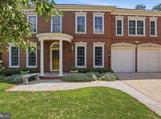 304 Charles Alexander Ct, Alexandria, VA 22301