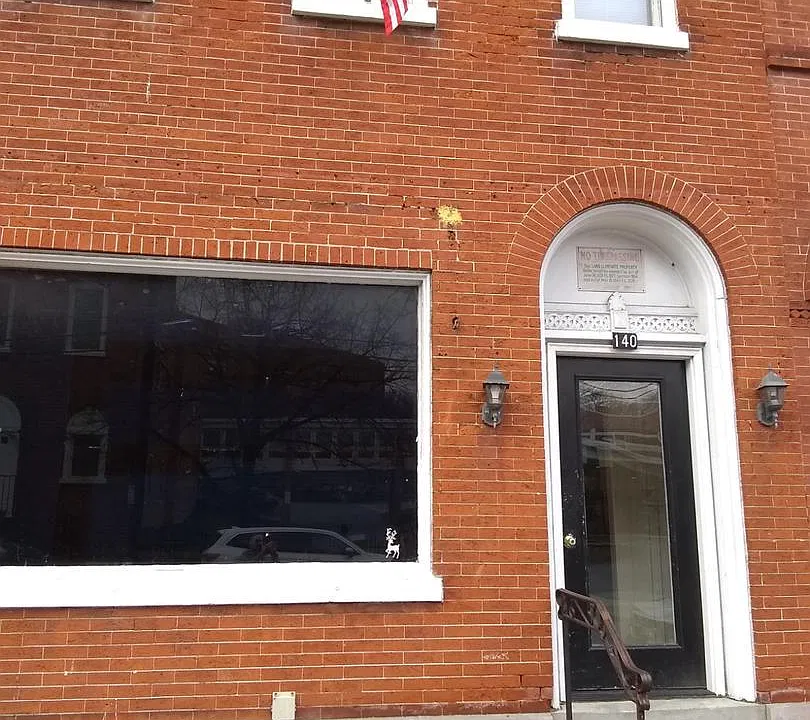 140 S Queen St #5B