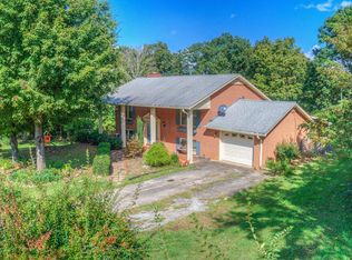 381 Indian Trl, Henry, VA 24102