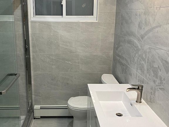 4th image of 17 Jean Pl Floor 2