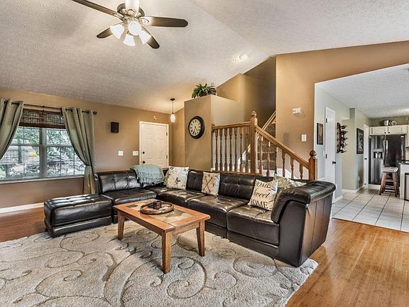 4th image of 5758 Clover Groff Dr