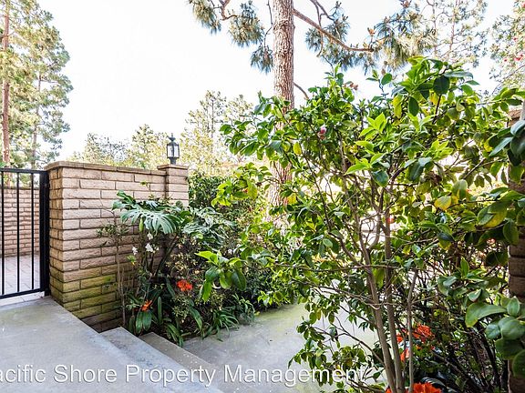 3rd image of 4721 S La Villa Marina #F