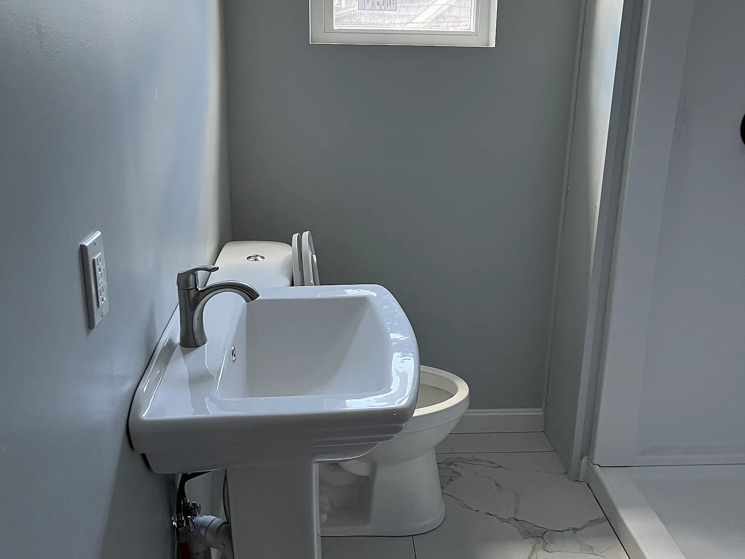 2 bed, 1000 sqft, $1,800 — Photo 2