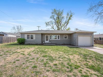123 Hemlock Ln, Newton, KS, 67114