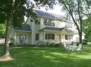 2373 S Shore Dr, Delavan, WI 53115
