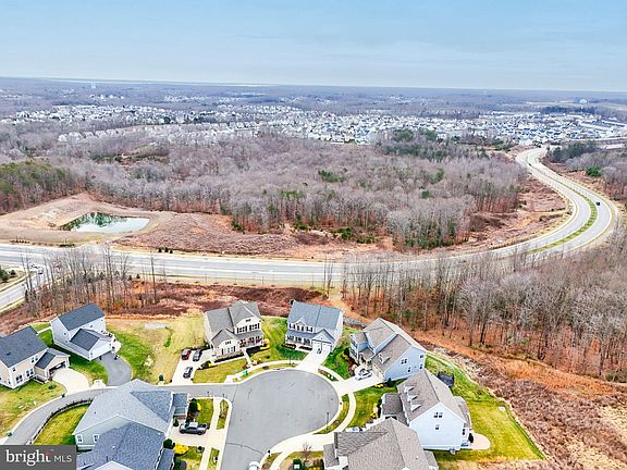 5th image of 516 Sourwood Ct