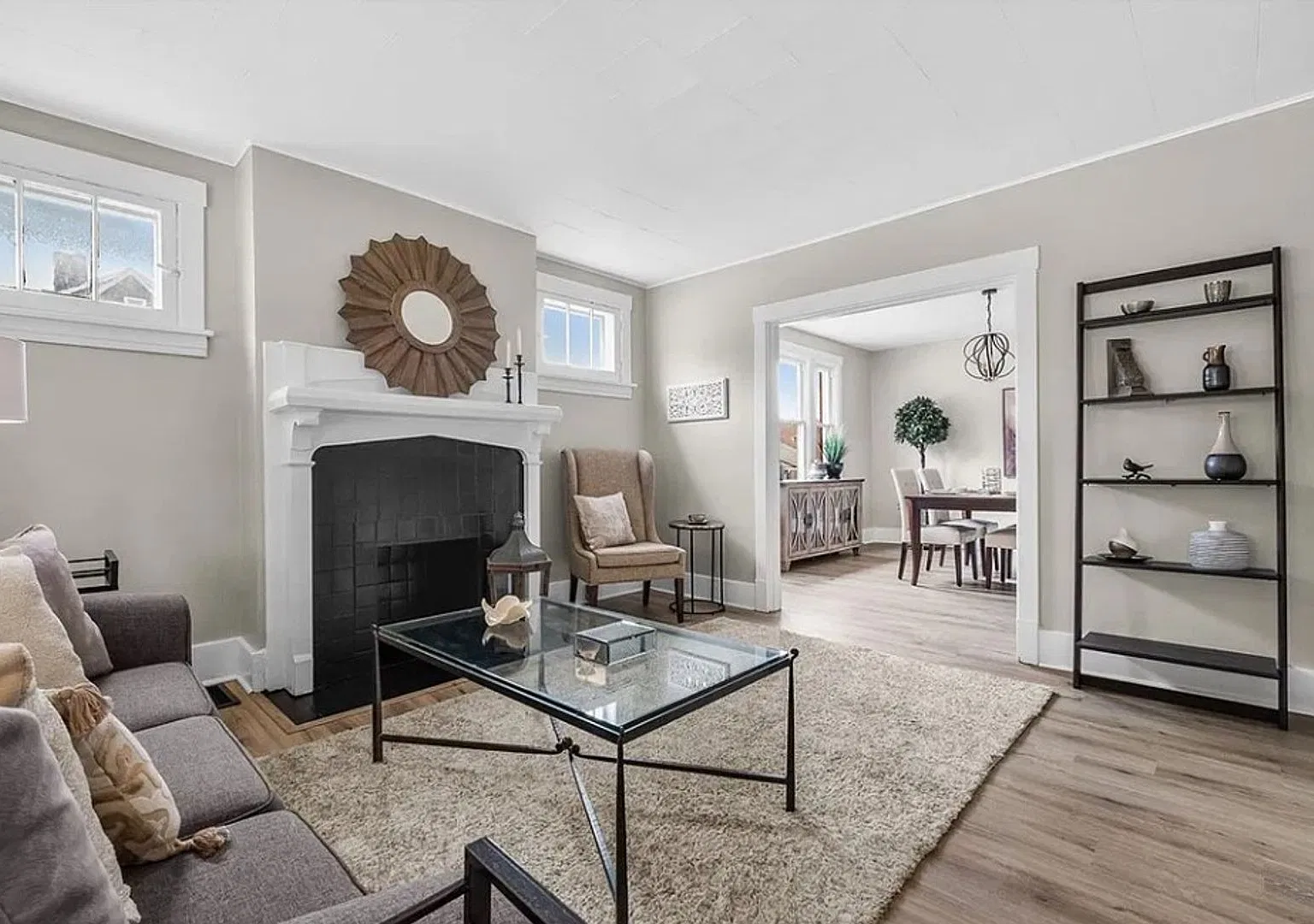 Gorgeous & Updated - 3 Br, 1 Bath Attached-House - Swissvale — Photo 1