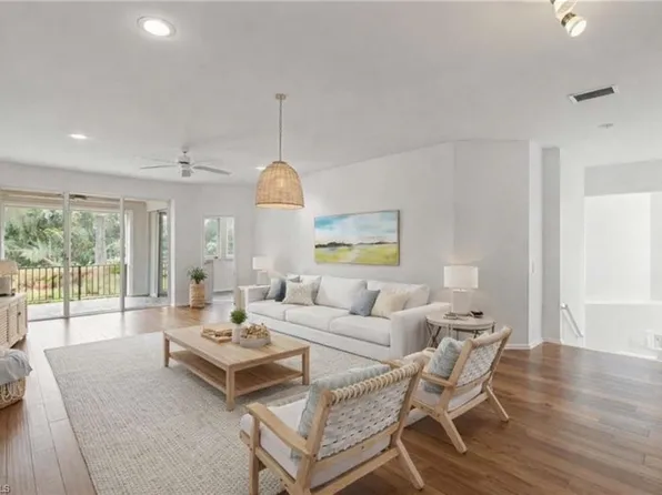 25051 Banbridge CT #202, BONITA SPRINGS, FL 34134