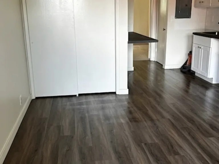 224 Bellevue Ave E #10 — Photo 4