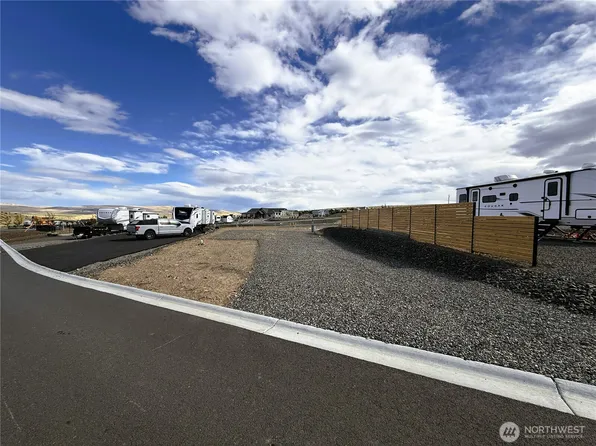 1769 Naches Wenas Rd #75, Selah, WA 98942
