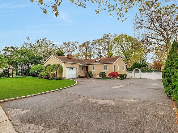 2nd image of 24 Cambon Pl