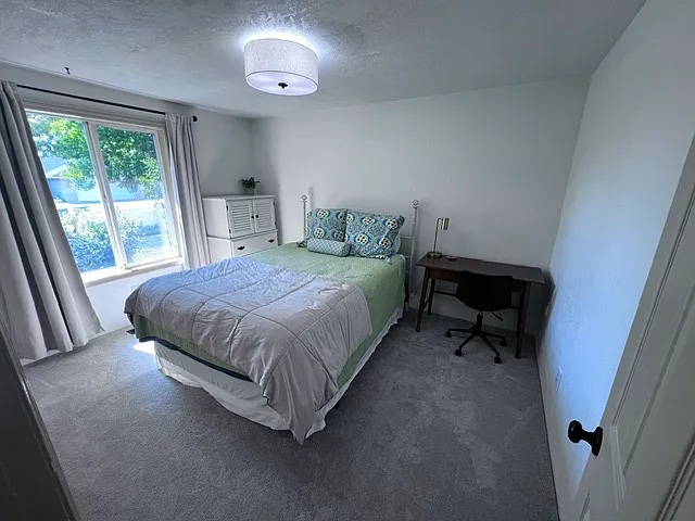 1676 Edgevale Ave — Photo 5