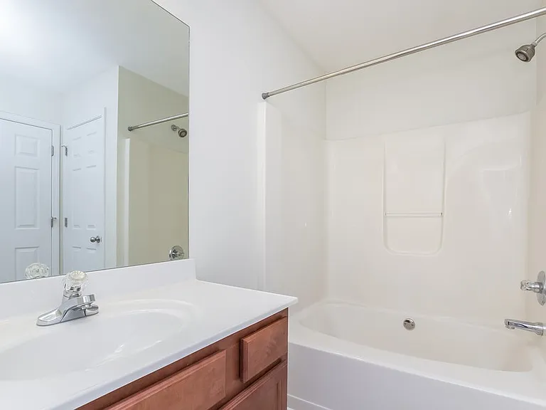 815 Forsythia Way — Photo 12