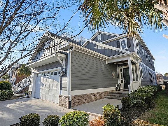 2nd image of 889 Crystal Water Way #Waterway Palms Plantation