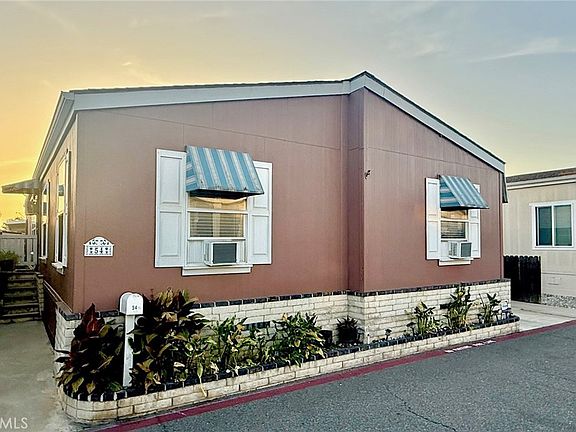 4th image of 6301 Warner Ave Spc 54