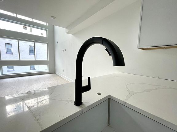5th image of 2603 E Boston Ave #2B