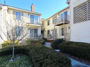 25 Springvalley Blvd, Basking Ridge, NJ 07920