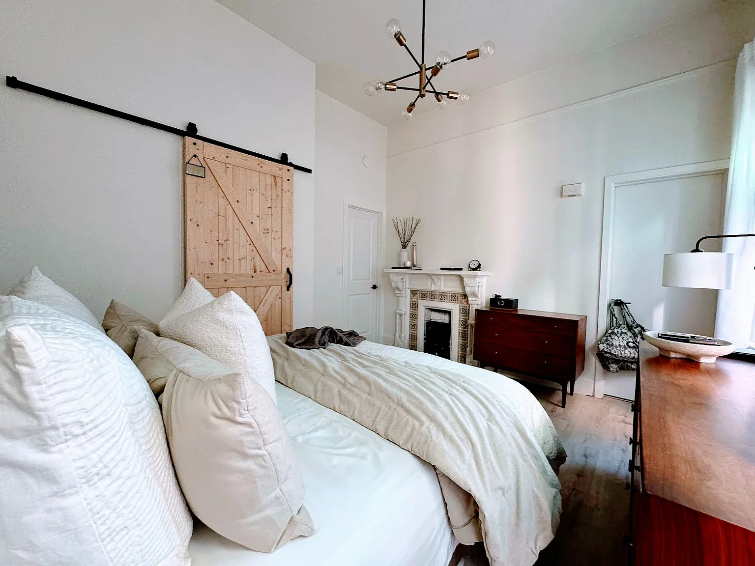 1 bed, 600 sqft, $2,495 — Photo 2