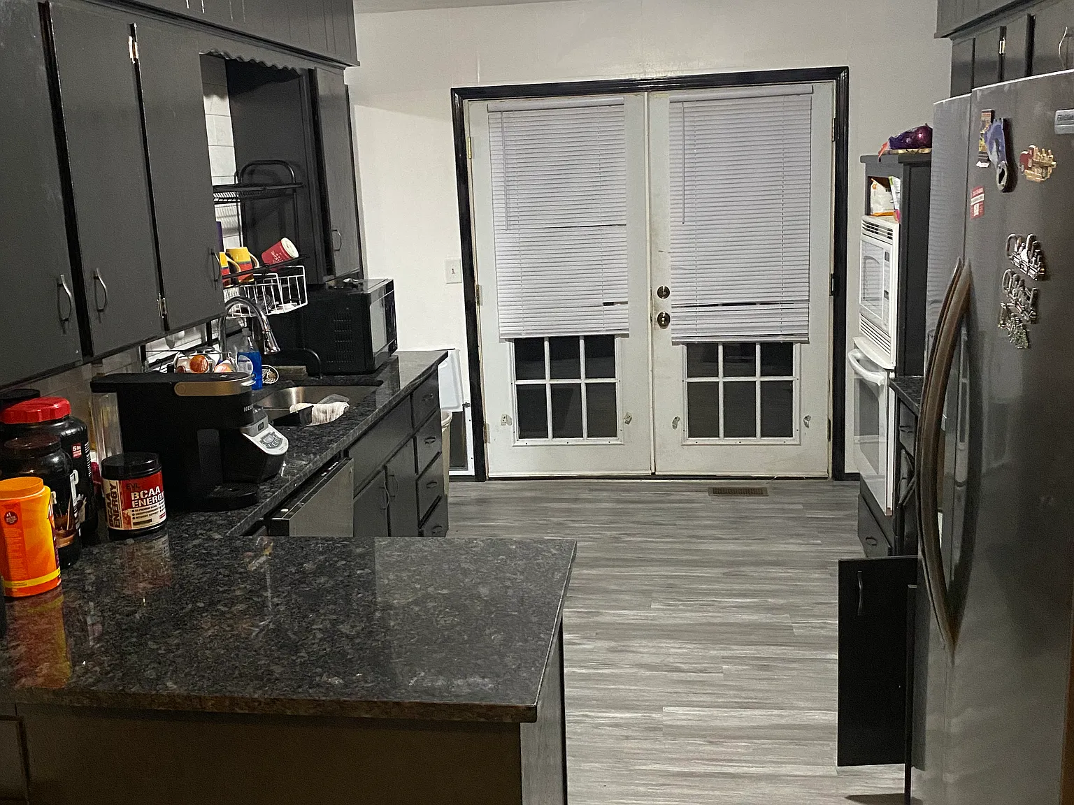 3 bed, 3.5 bath, 2200 sqft, $595 — Photo 3